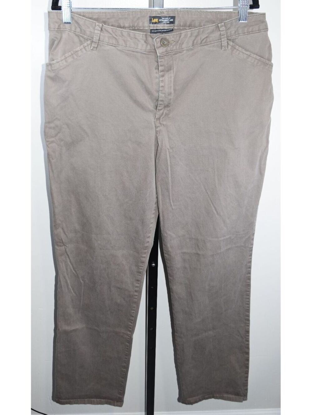 Lee Relaxed Fit Straight Leg Mid Rise Khaki Pants Cotton Blend Plus Size 16 Long